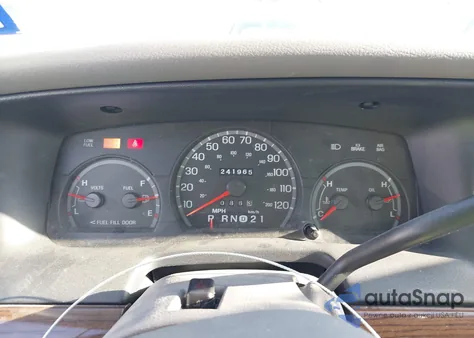 2001 Ford Crown Victoria из США, поврежденный, VIN 2FAFP73W21X114699